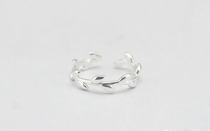 Silver Whisper Leaf Ring